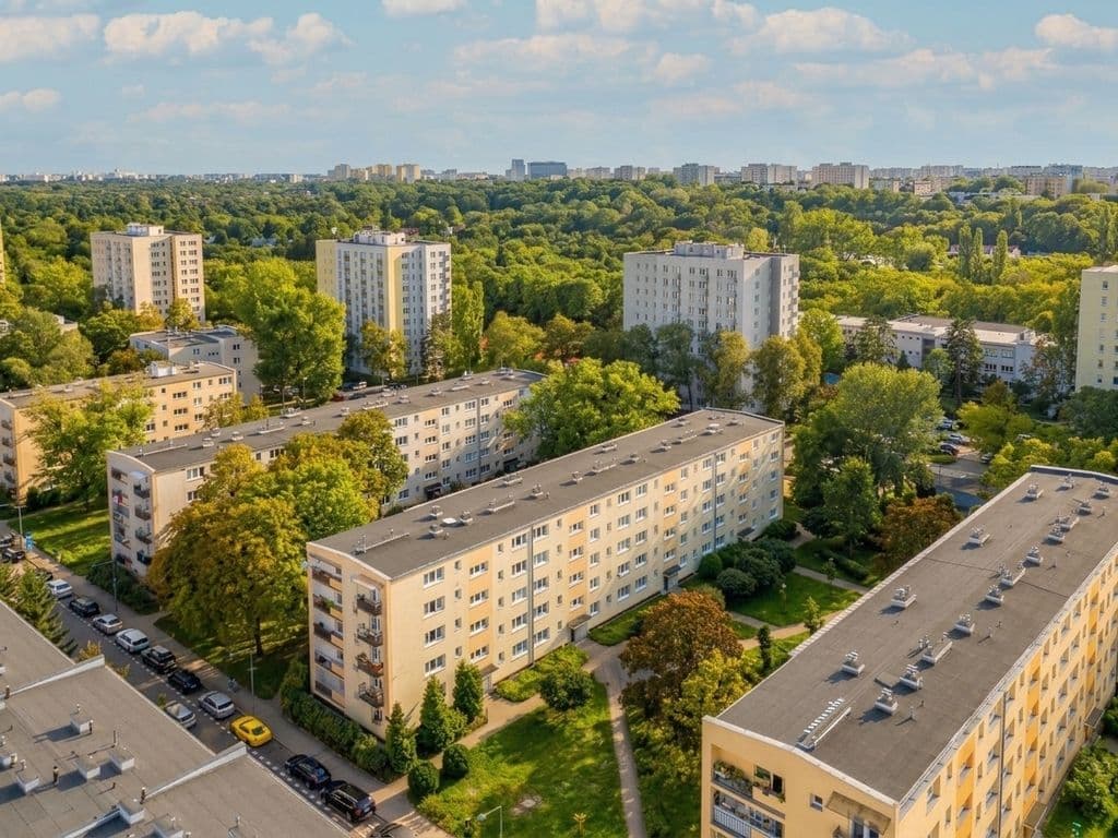 Charming three-room apartment with balcony in Mokotów – 11