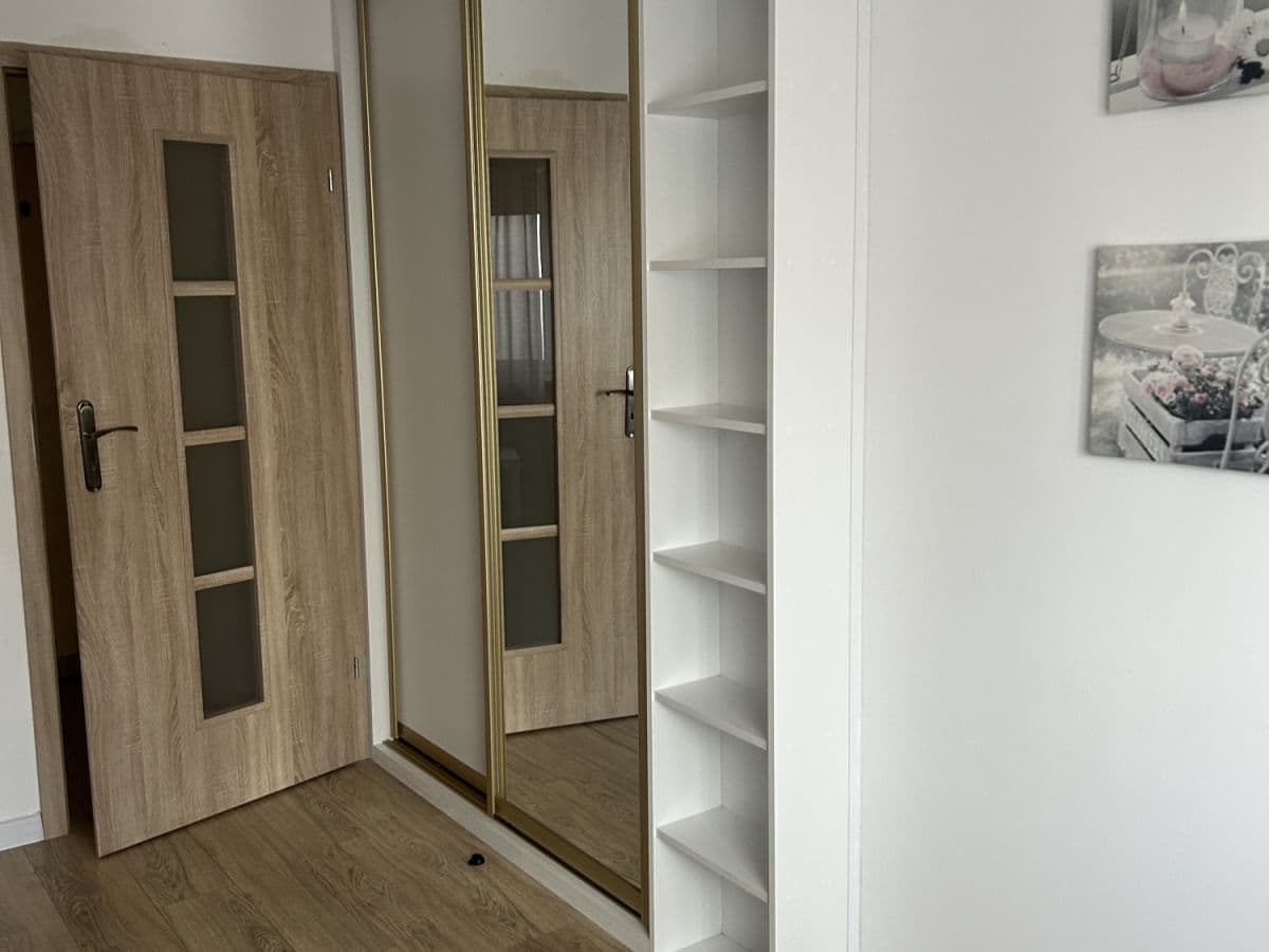 Renovated 2-bedroom flat near Bemowo Metro – 9