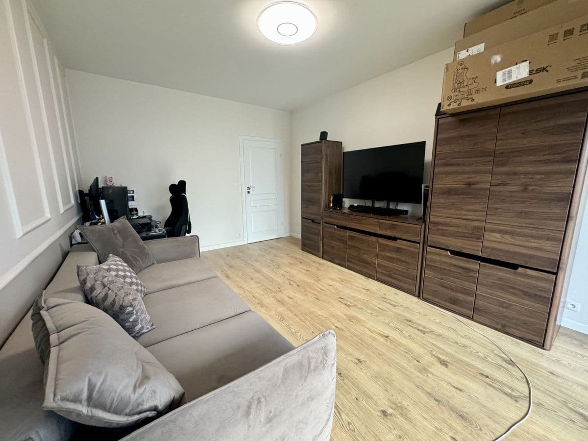 Spacious 47m² apartment in prestigious Mokotów residence – 3