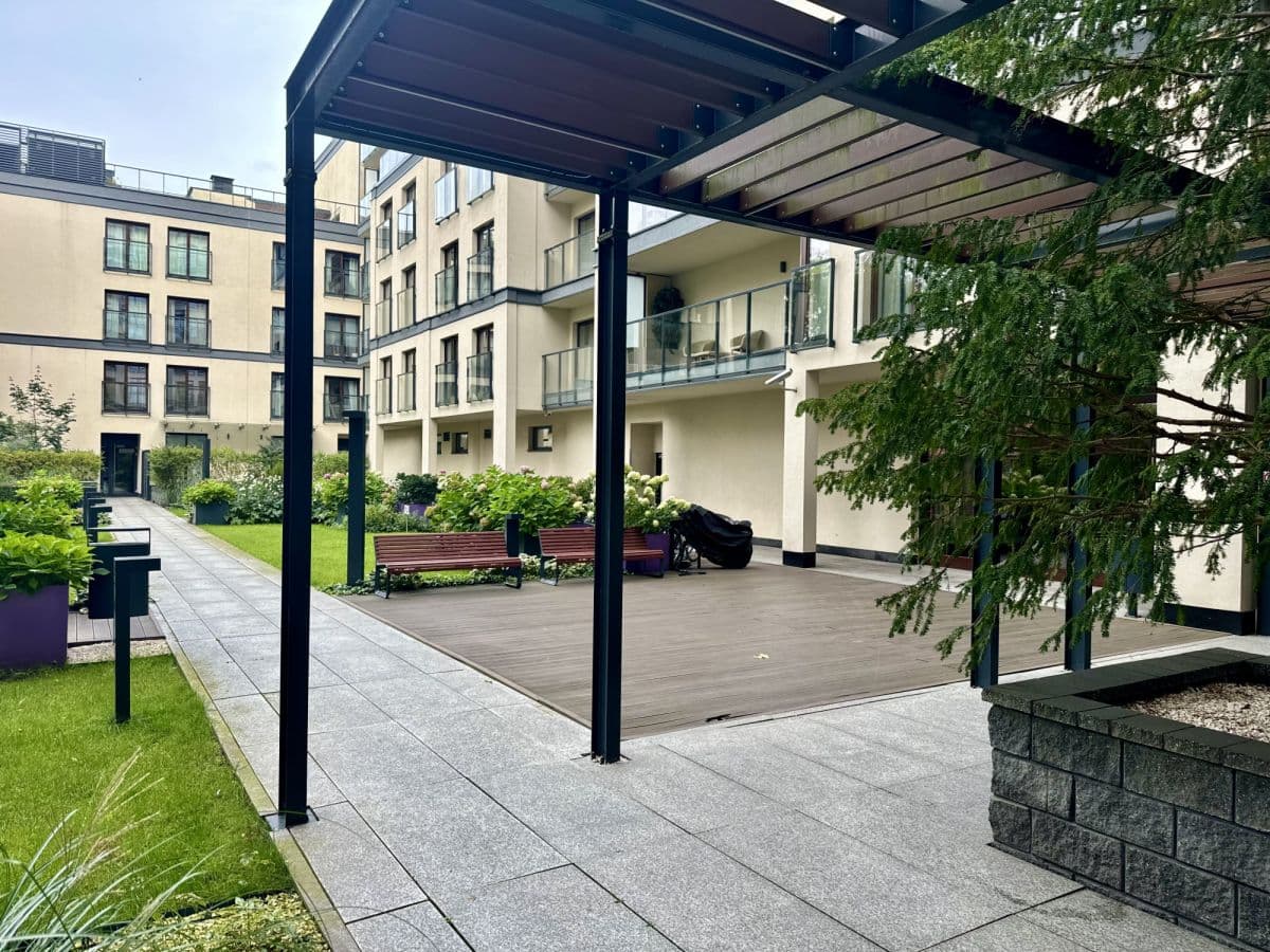 Spacious 47m² apartment in prestigious Mokotów residence – 14