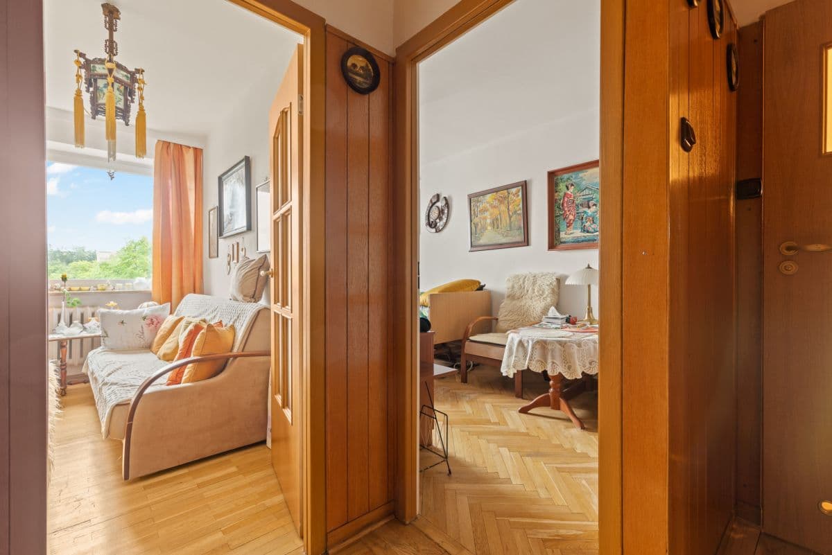 Spacious 84 sqm apartment near Metro Ursynów – 1