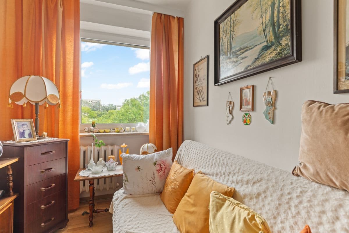 Spacious 84 sqm apartment near Metro Ursynów – 8
