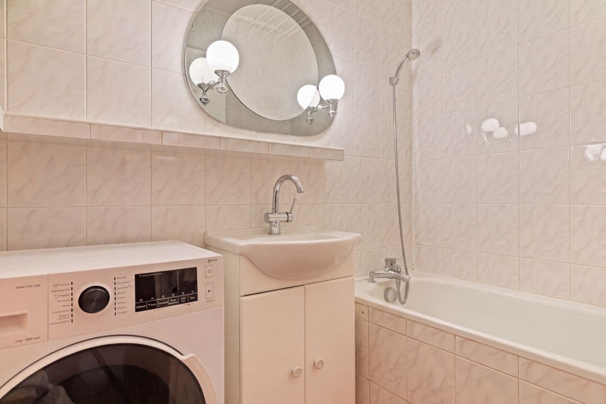 Spacious 84 sqm apartment near Metro Ursynów – 9