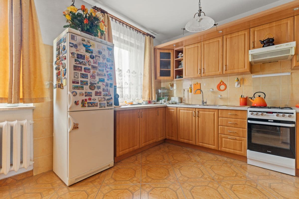 Spacious 84 sqm apartment near Metro Ursynów – 11