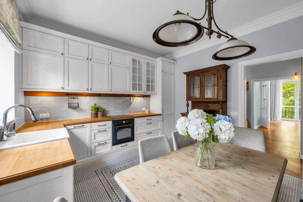 Spacious 90 m² apartment in prestigious Powiśle – 2