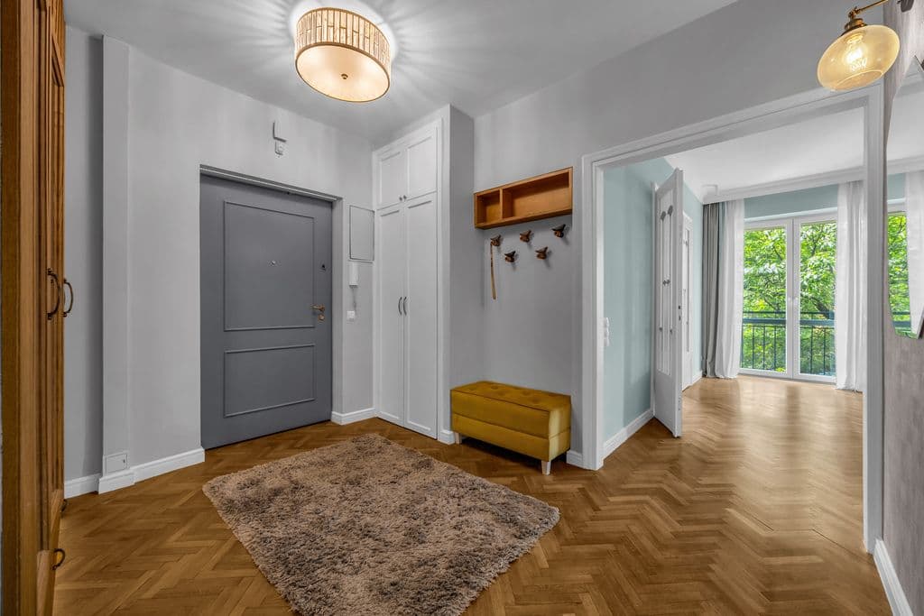 Spacious 90 m² apartment in prestigious Powiśle – 8