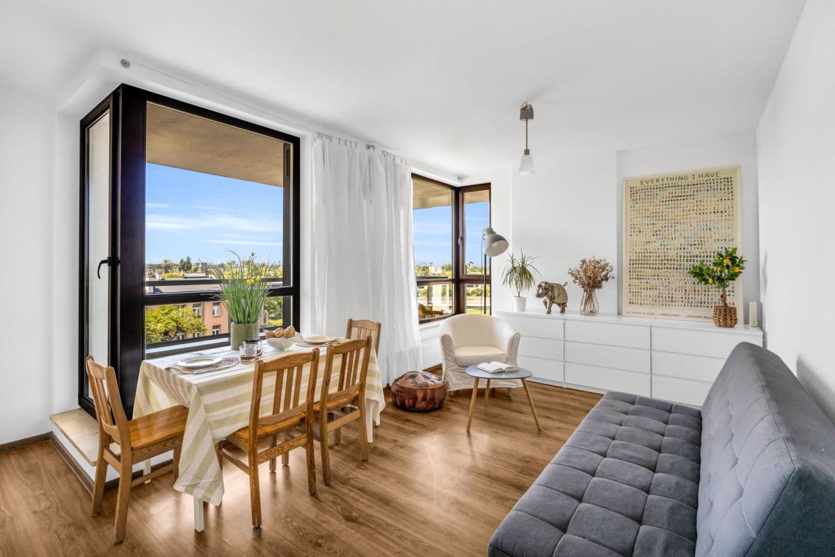 Modern 2-room flat with city views in Ochota – 1