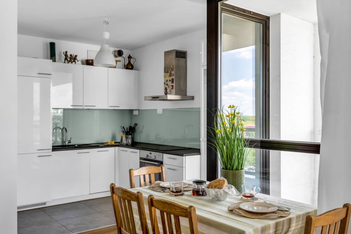 Modern 2-room flat with city views in Ochota – 4