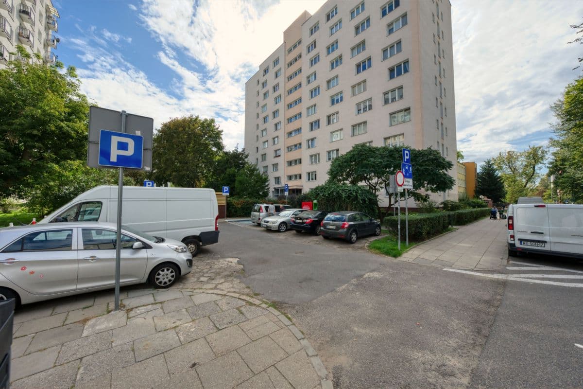 Spacious 2-room apartment in central Warsaw – 10