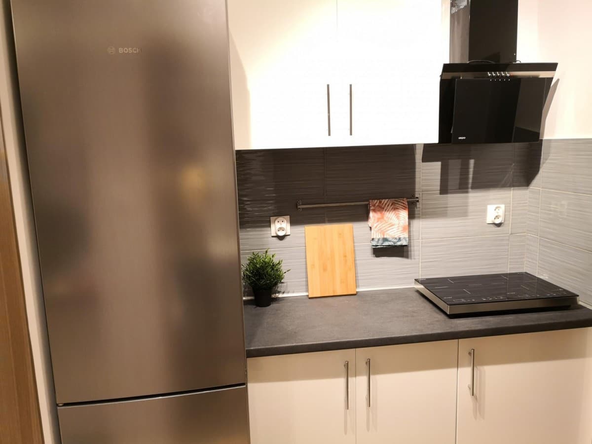 Investment-ready apartment in prime Ochota location – 4
