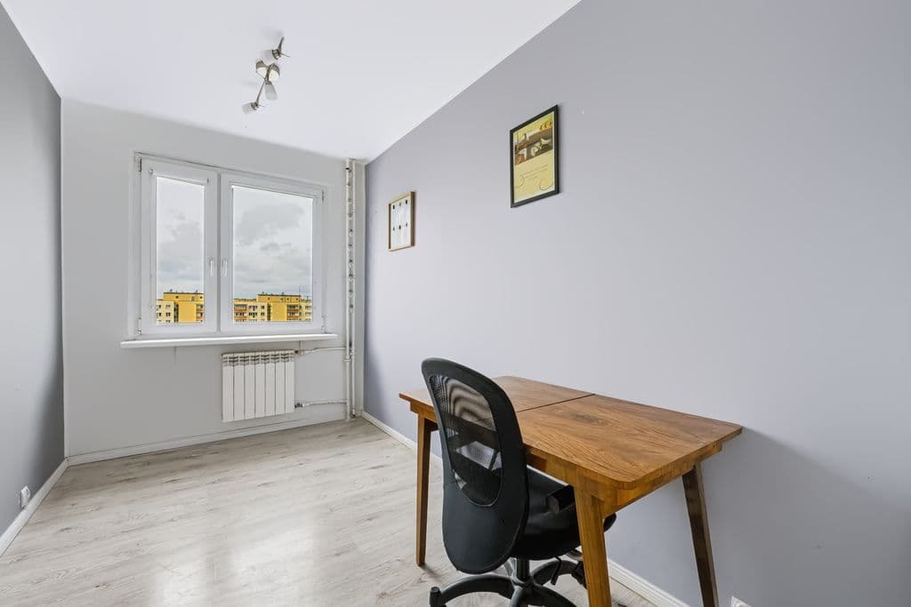 Three-room apartment with panoramic city views – 9