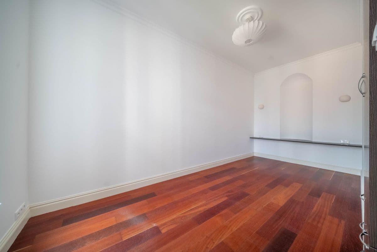 39 m² office in a renovated tenement, central Warsaw – 4