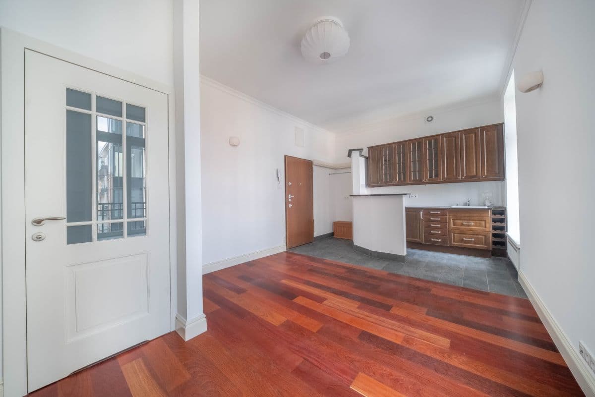 39 m² office in a renovated tenement, central Warsaw – 8