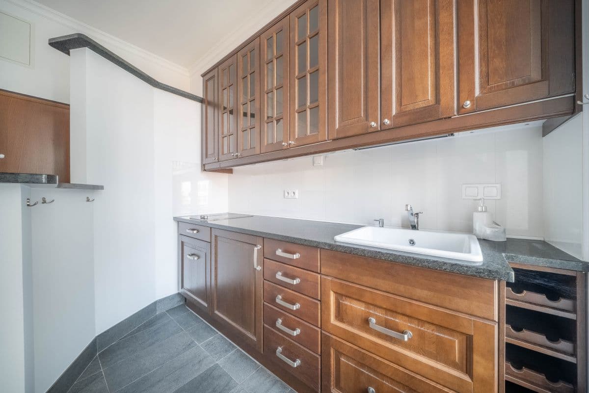 39 m² office in a renovated tenement, central Warsaw – 12