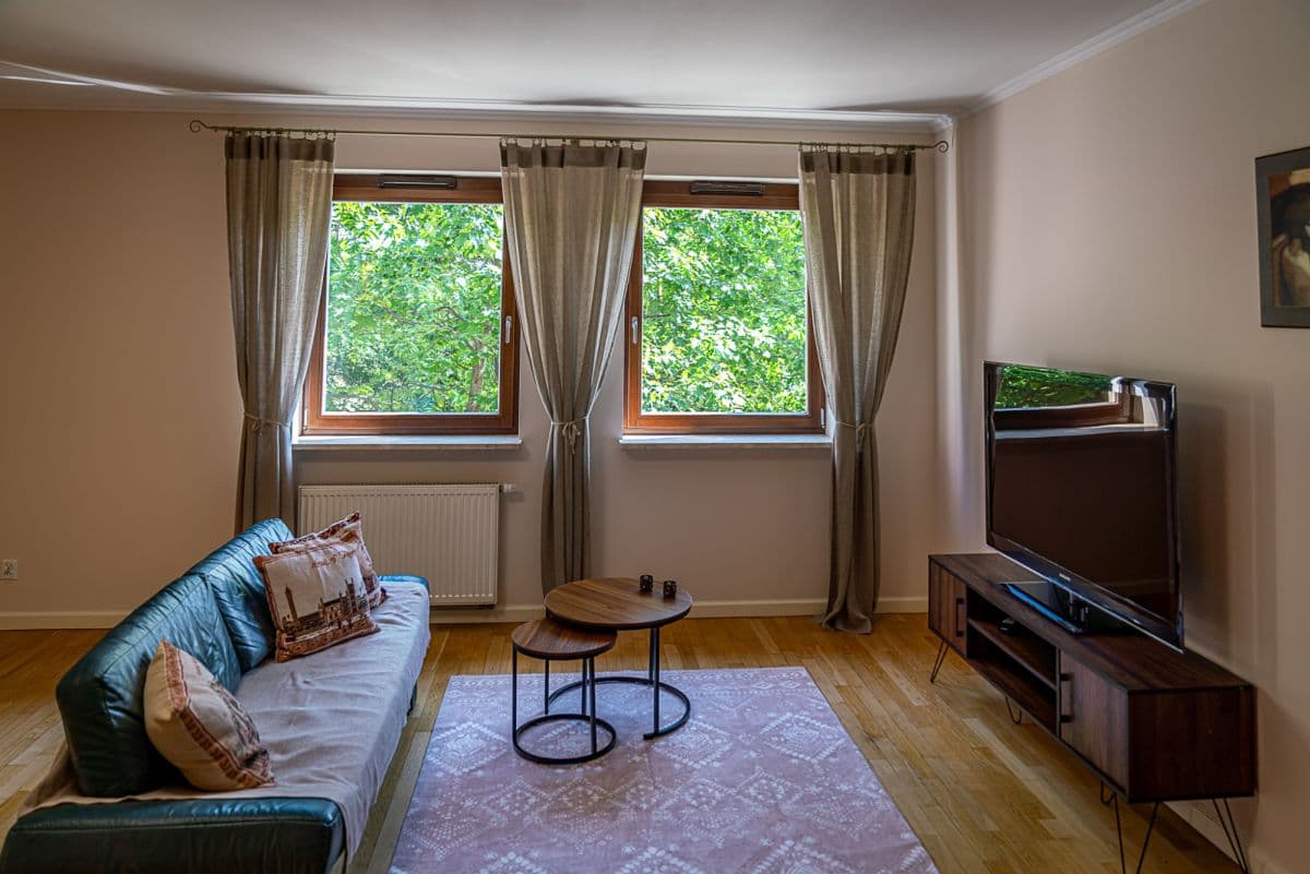 Spacious apartment in prestigious Stary Mokotów – 12
