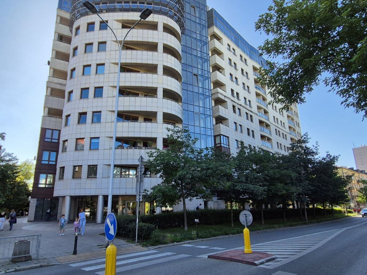Spacious apartment in prestigious Stary Mokotów – 13