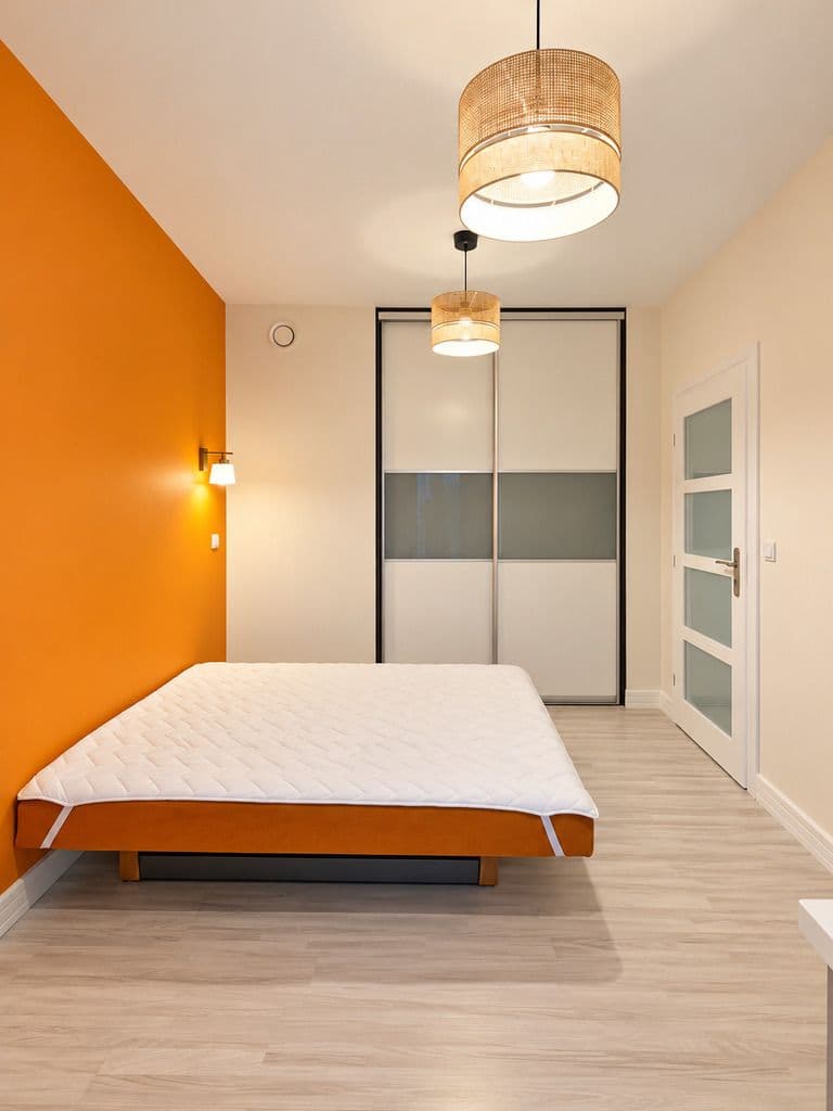 Spacious 64 m² apartment with terrace on Wyścigowa – 8