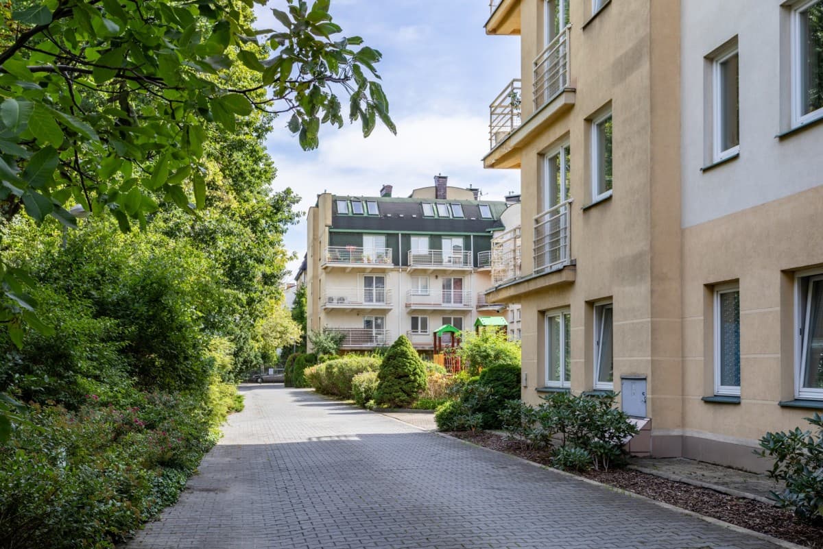 Spacious apartment near Kabaty Metro and nature – 12