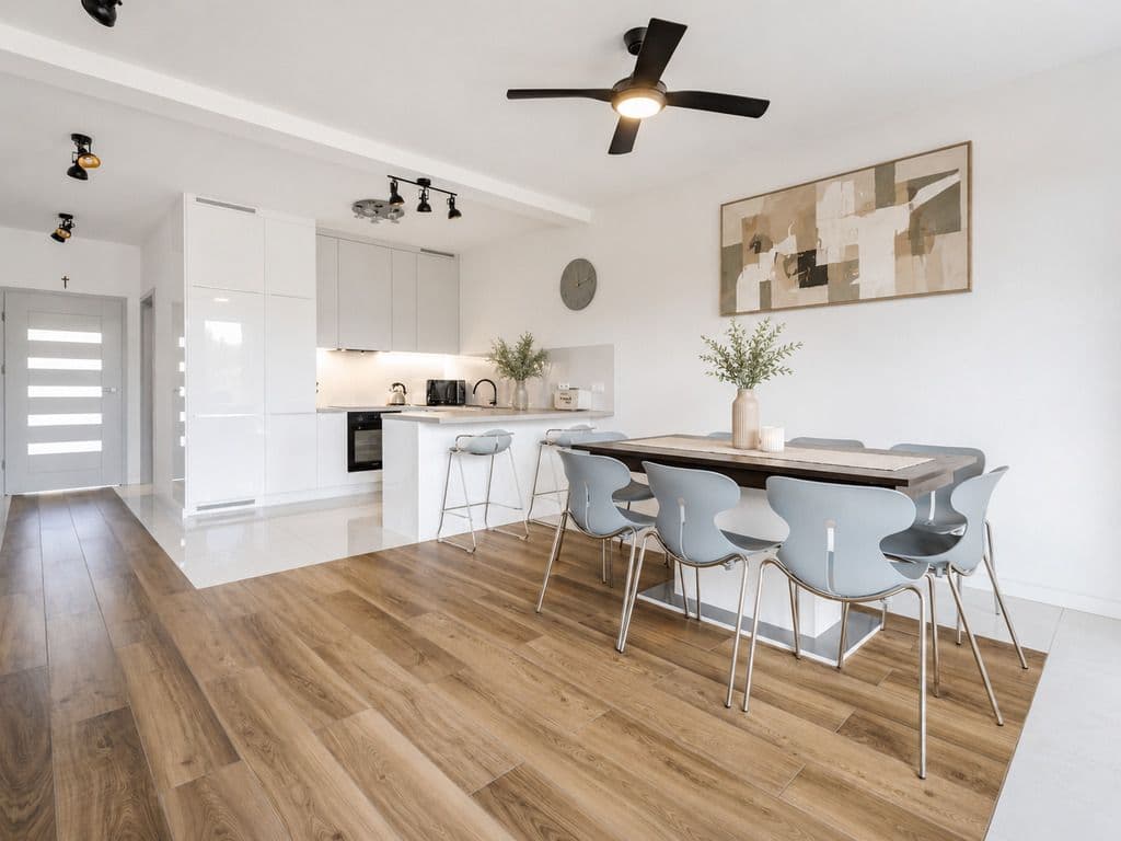 Modern home with garden and garage, move-in ready – 8