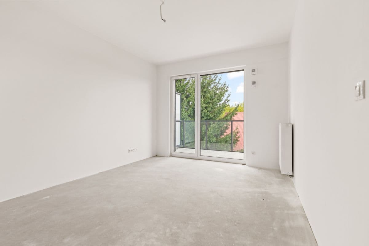 New 3-room apartment with west-facing balcony – 1