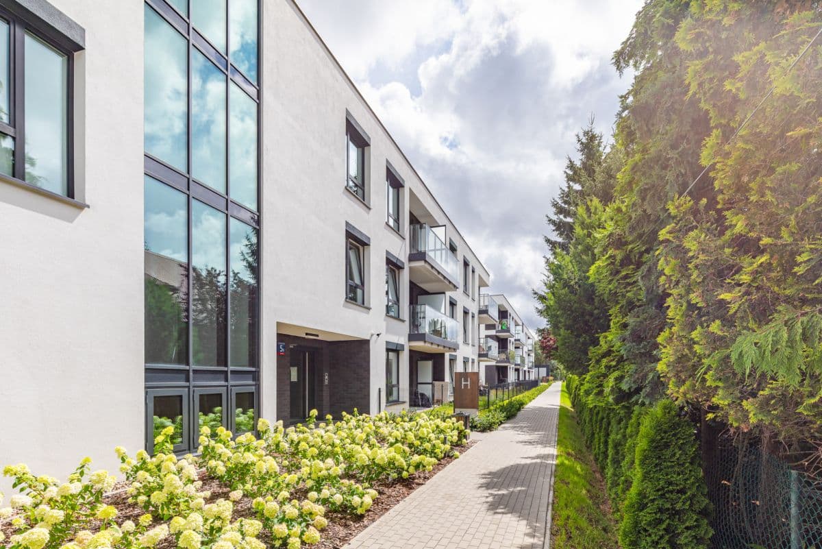 New 3-room apartment with west-facing balcony – 9