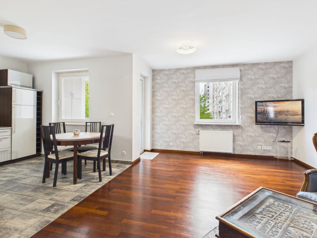 Spacious 2-room apartment with balcony in Mokotów – 3