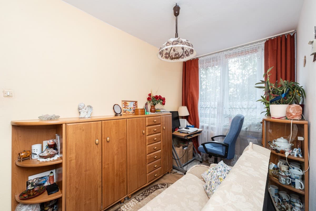 Cozy 2-room apartment with loggia in Targówek – 6
