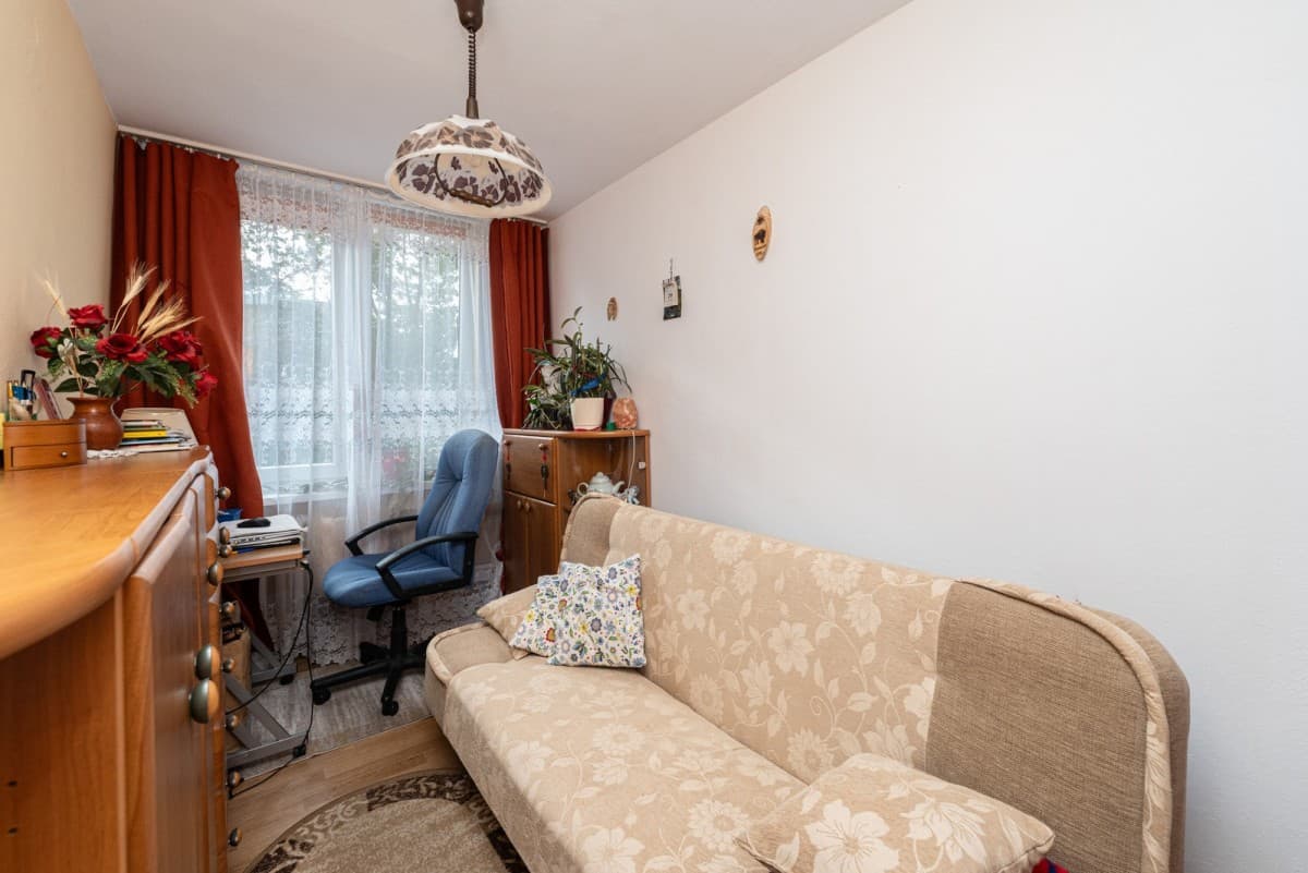 Cozy 2-room apartment with loggia in Targówek – 7