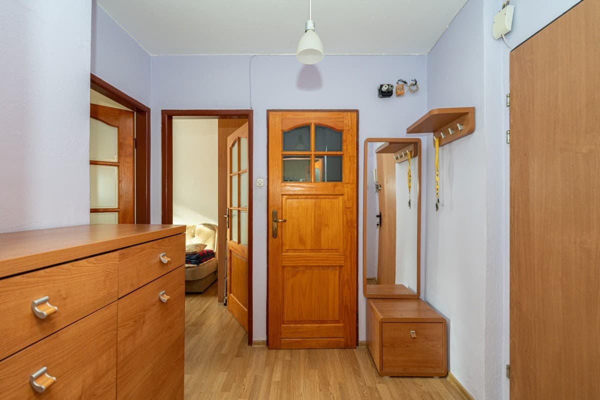 Cozy 2-room apartment with loggia in Targówek – 10