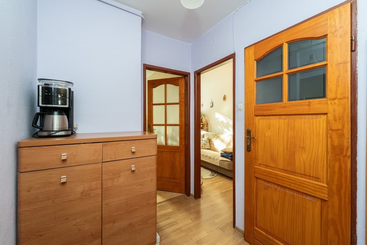 Cozy 2-room apartment with loggia in Targówek – 11