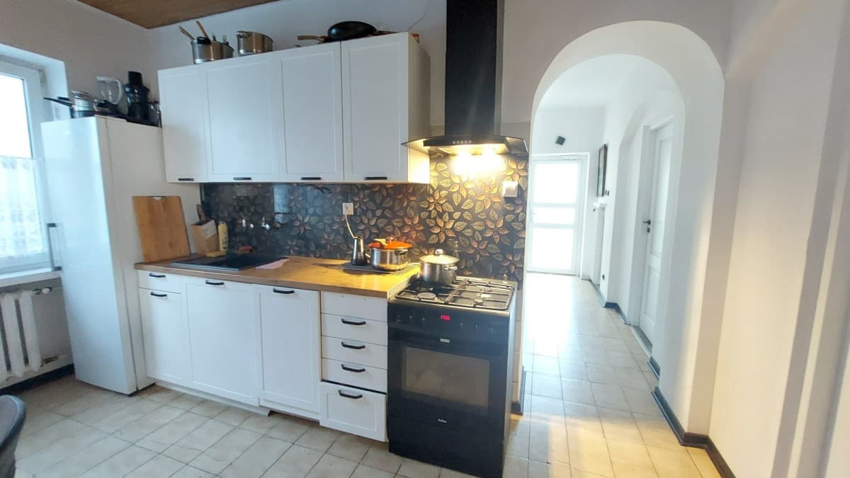 Fully leased investment property functioning as a guest house – 14