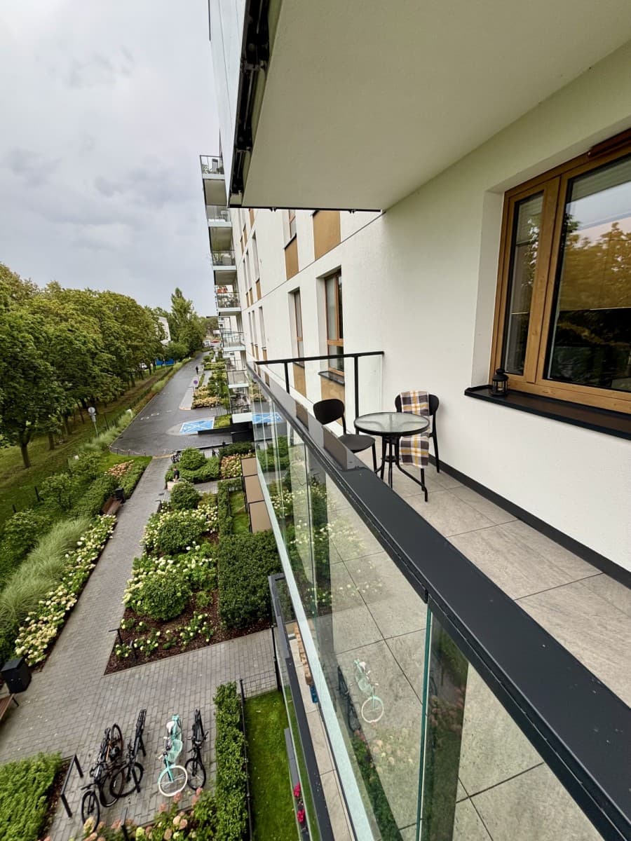modern apartment with stunning city views – 20