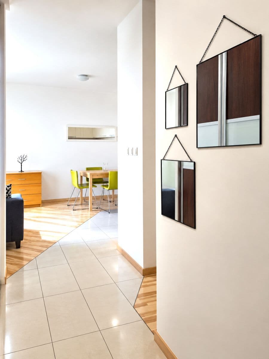 Modern 3-room apartment with loggia and garage – 2