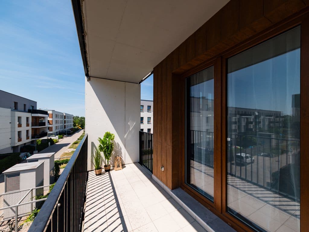 Bright 3-room apartment with large balcony – 1