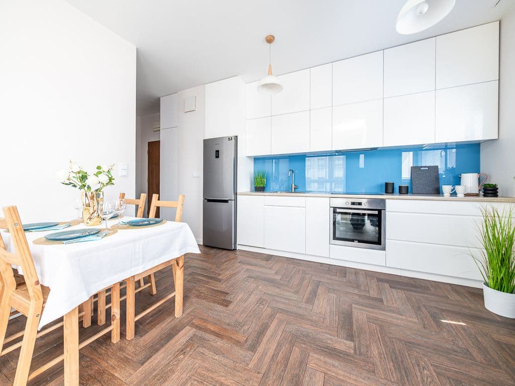 Bright 3-room apartment with large balcony – 4