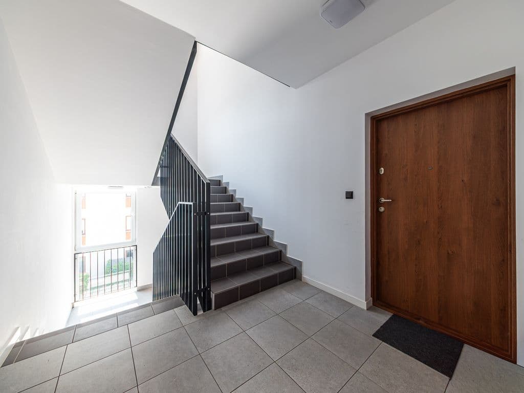 Bright 3-room apartment with large balcony – 9