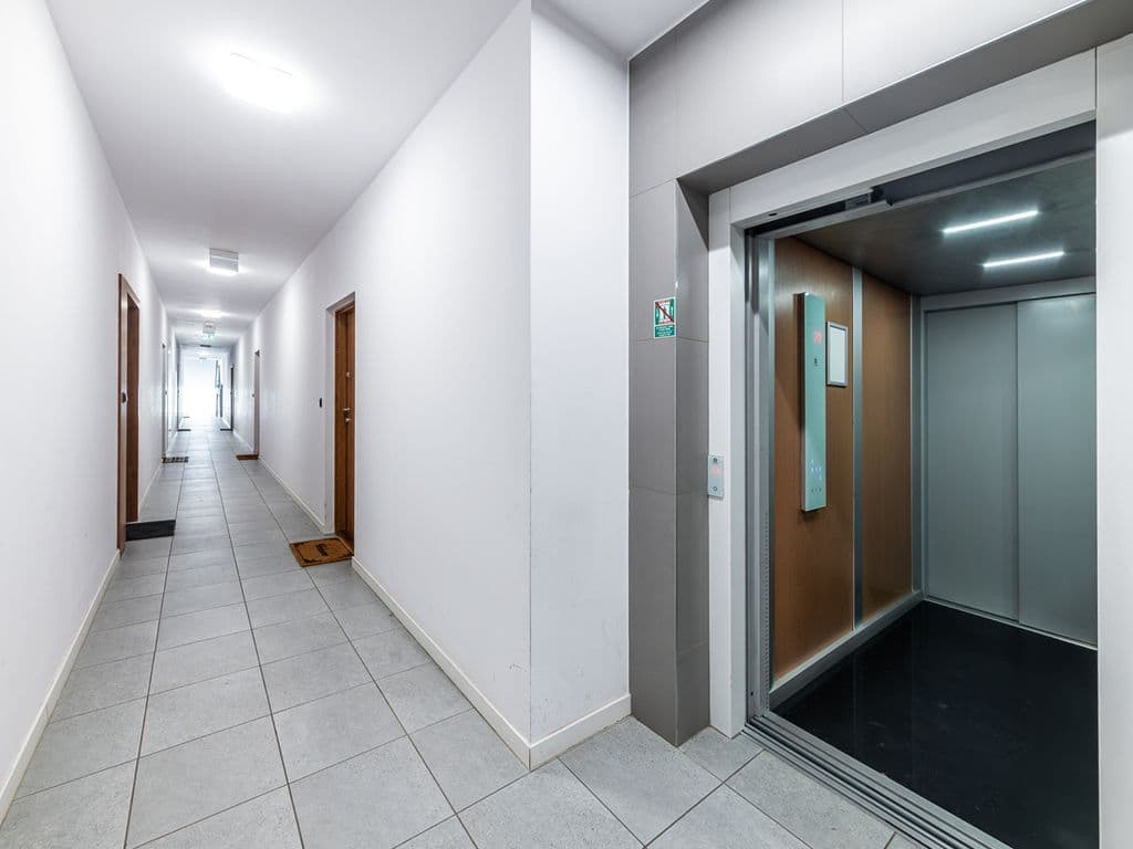 Bright 3-room apartment with large balcony – 10