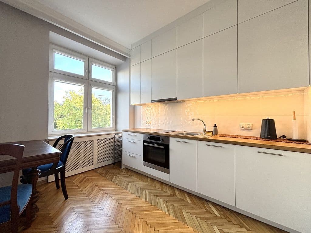 Cozy studio apartment in historic Żoliborz – 2