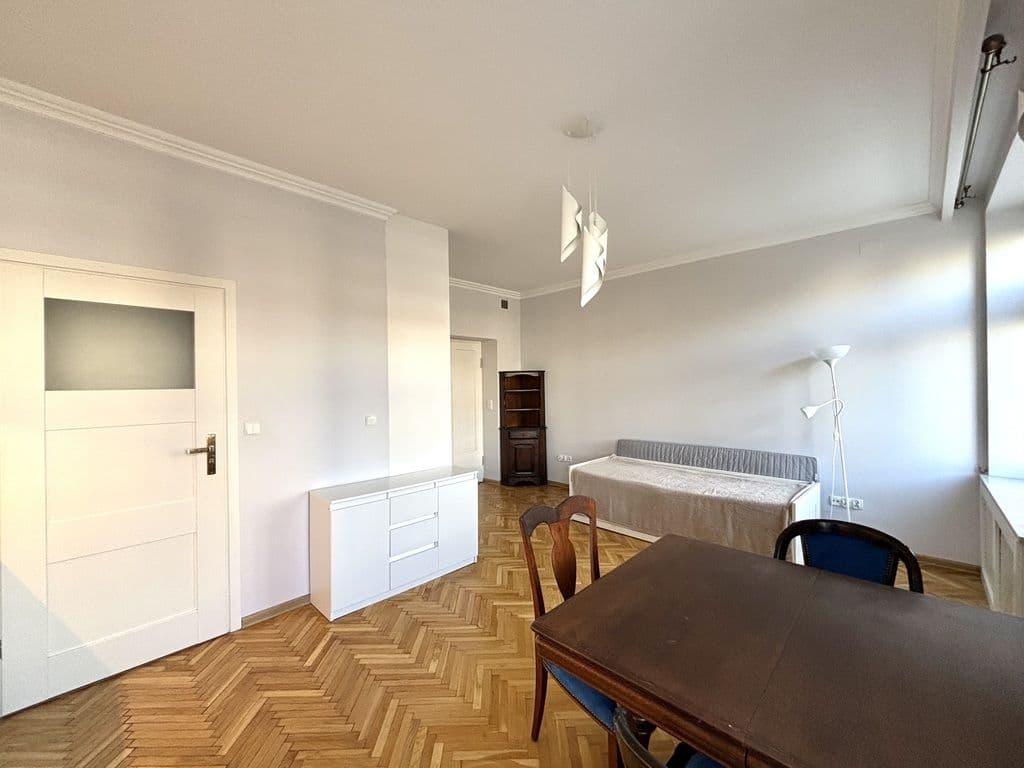 Cozy studio apartment in historic Żoliborz – 4