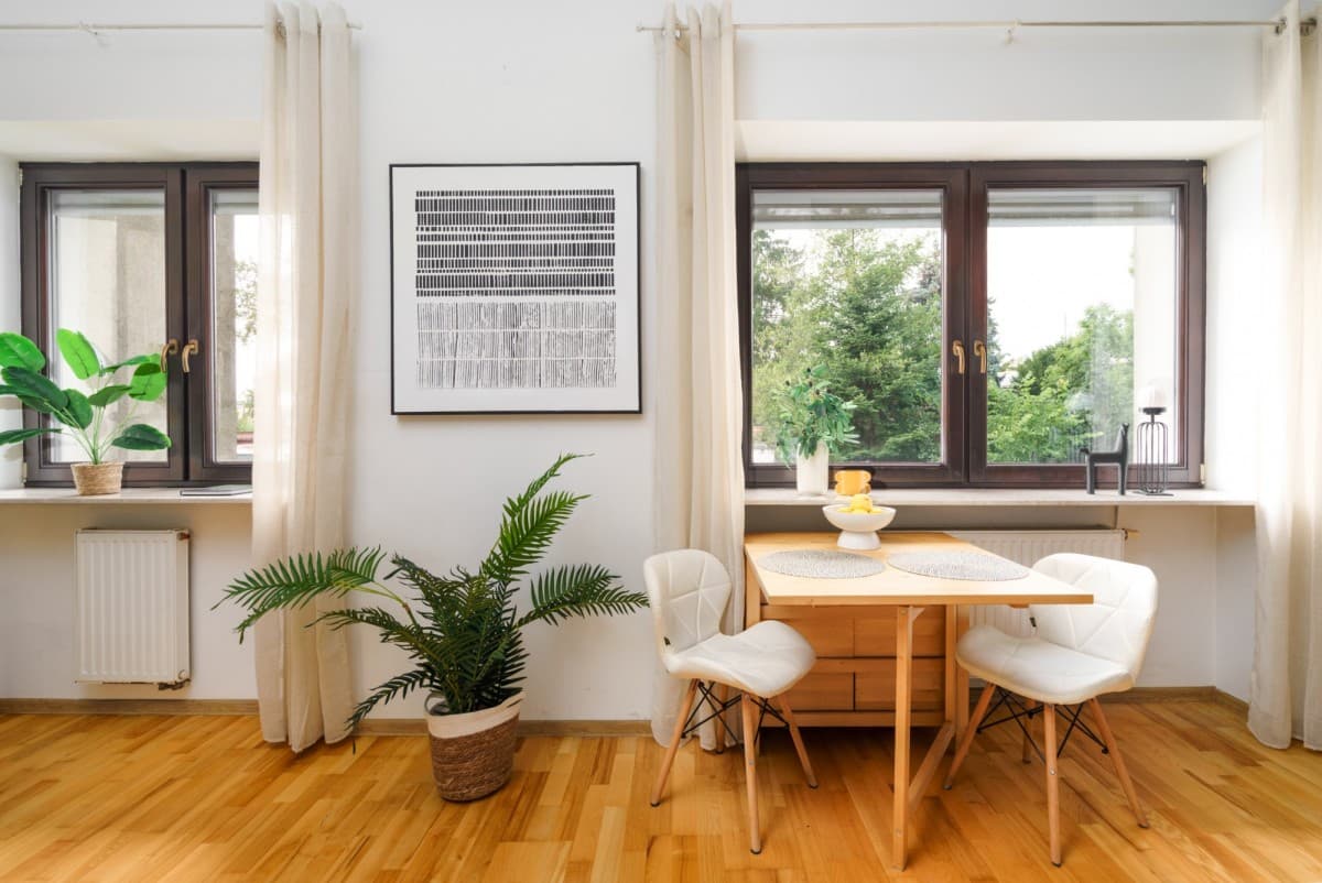 Cozy studio with garage near parks and train station – 2
