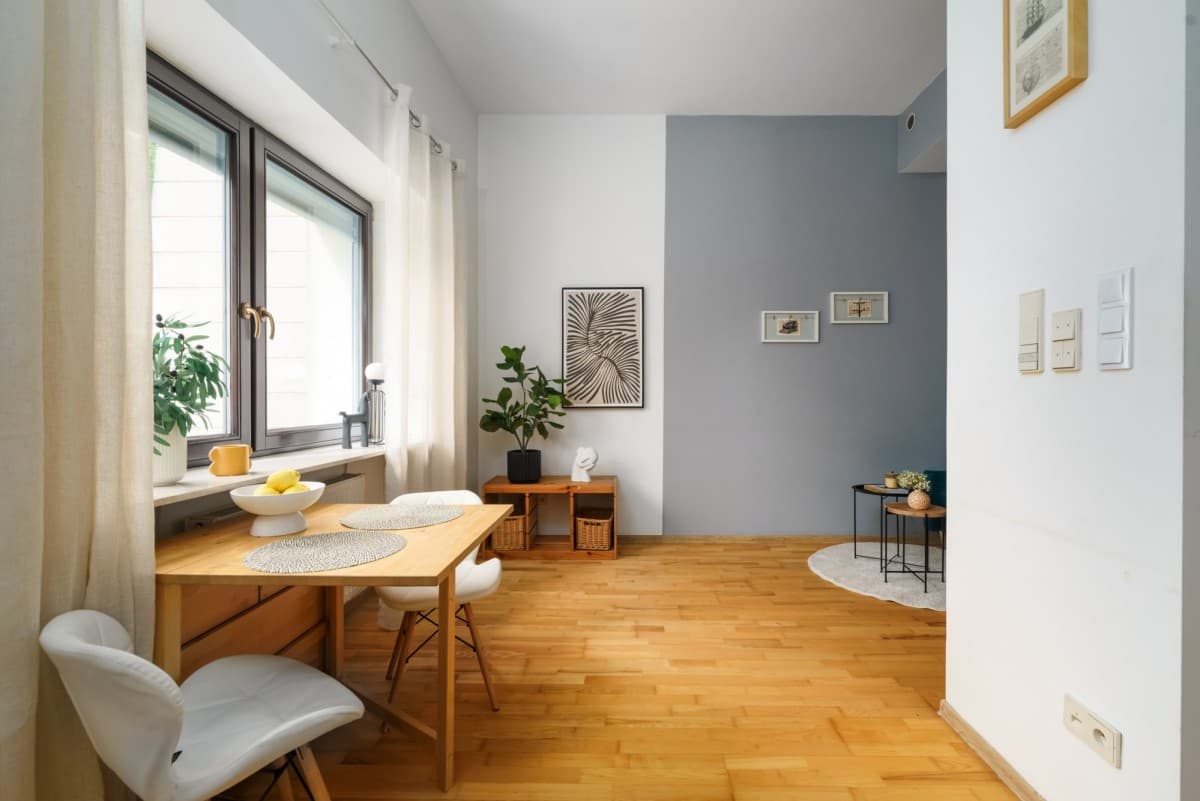 Cozy studio with garage near parks and train station – 5