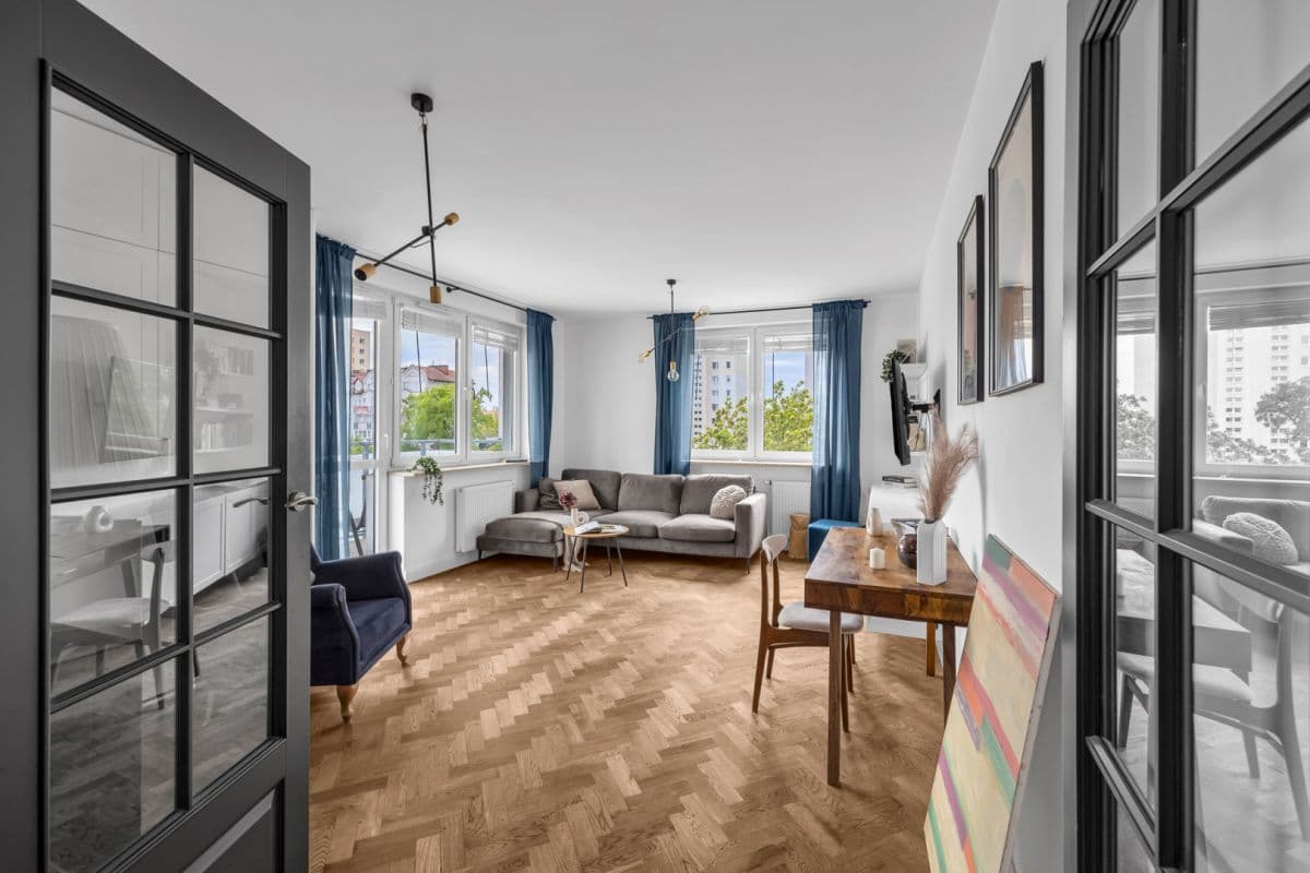 Modern 2-room apartment with large balcony in Tarchomin – 2