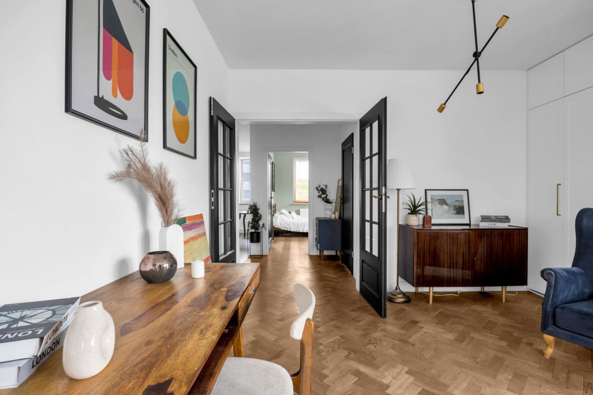 Modern 2-room apartment with large balcony in Tarchomin – 5