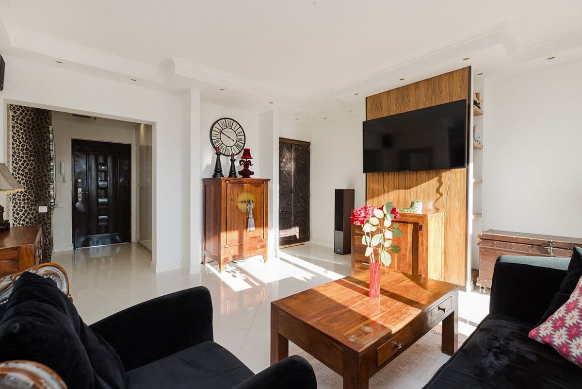 Stylish 2-bedroom near Natolin Metro – 5