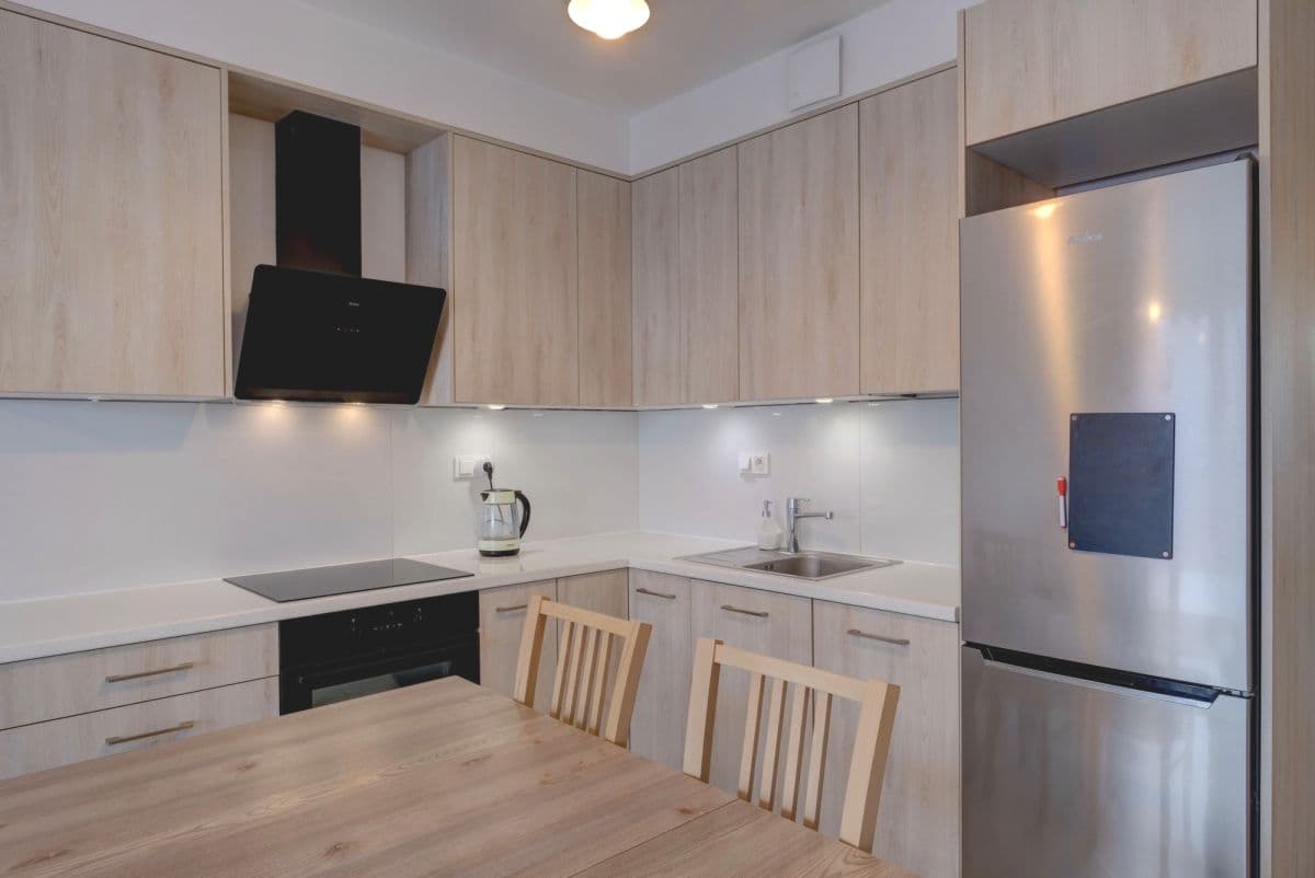 Modern 3-room apartment with balcony in Grochów – 3