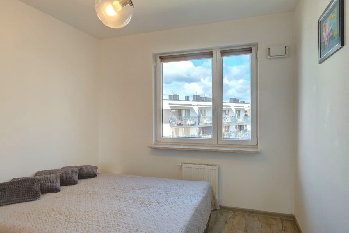 Modern 3-room apartment with balcony in Grochów – 6
