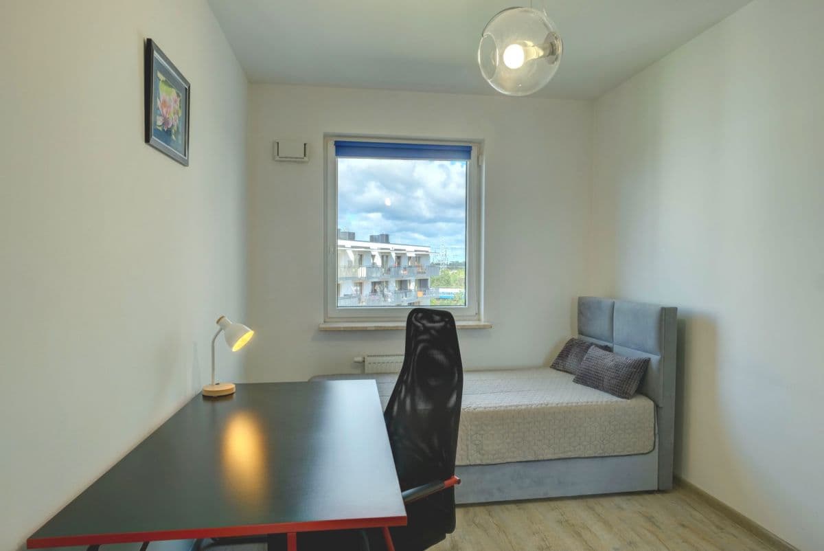 Modern 3-room apartment with balcony in Grochów – 7