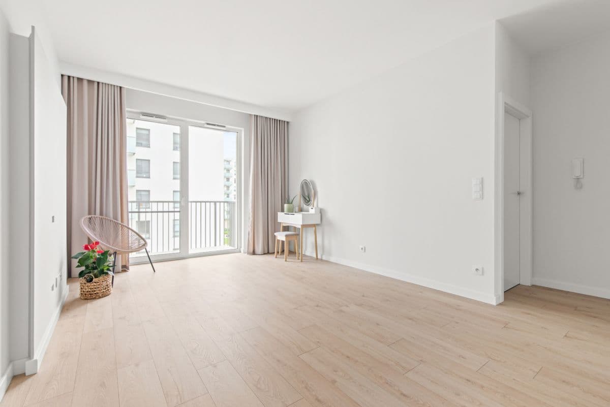 New 2-room apartment with balcony in Ursus – 7