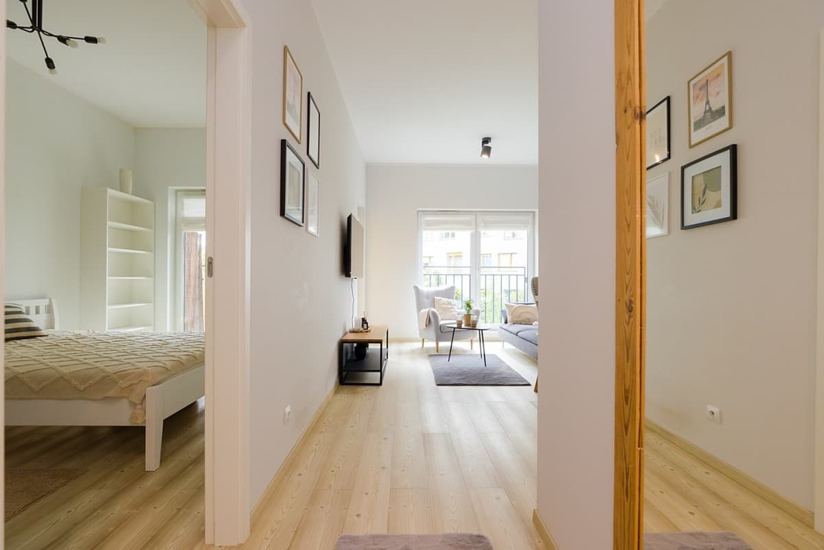 Modern two-room apartment near park and shopping center – 8