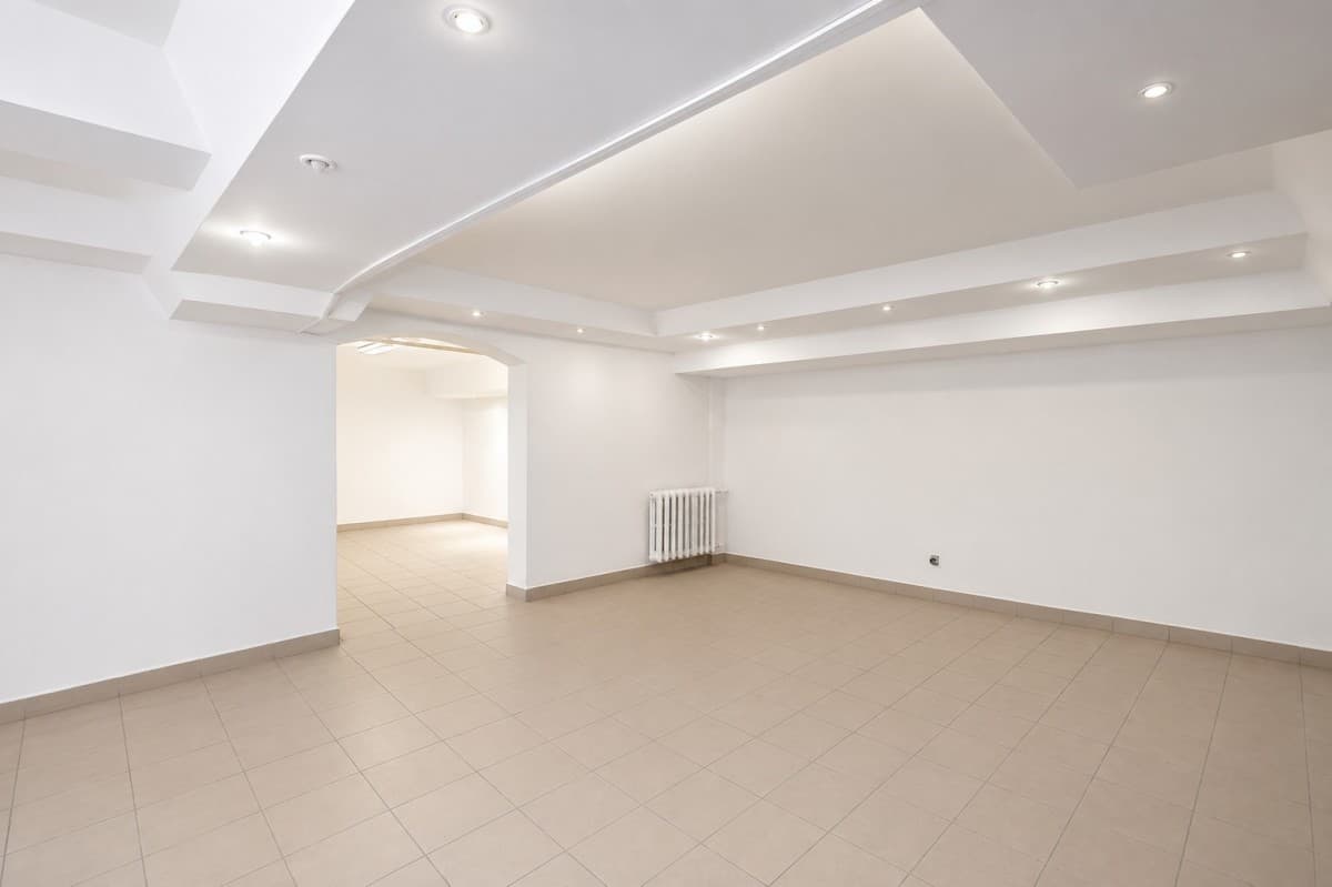 Two-level commercial space in central Warsaw – 6